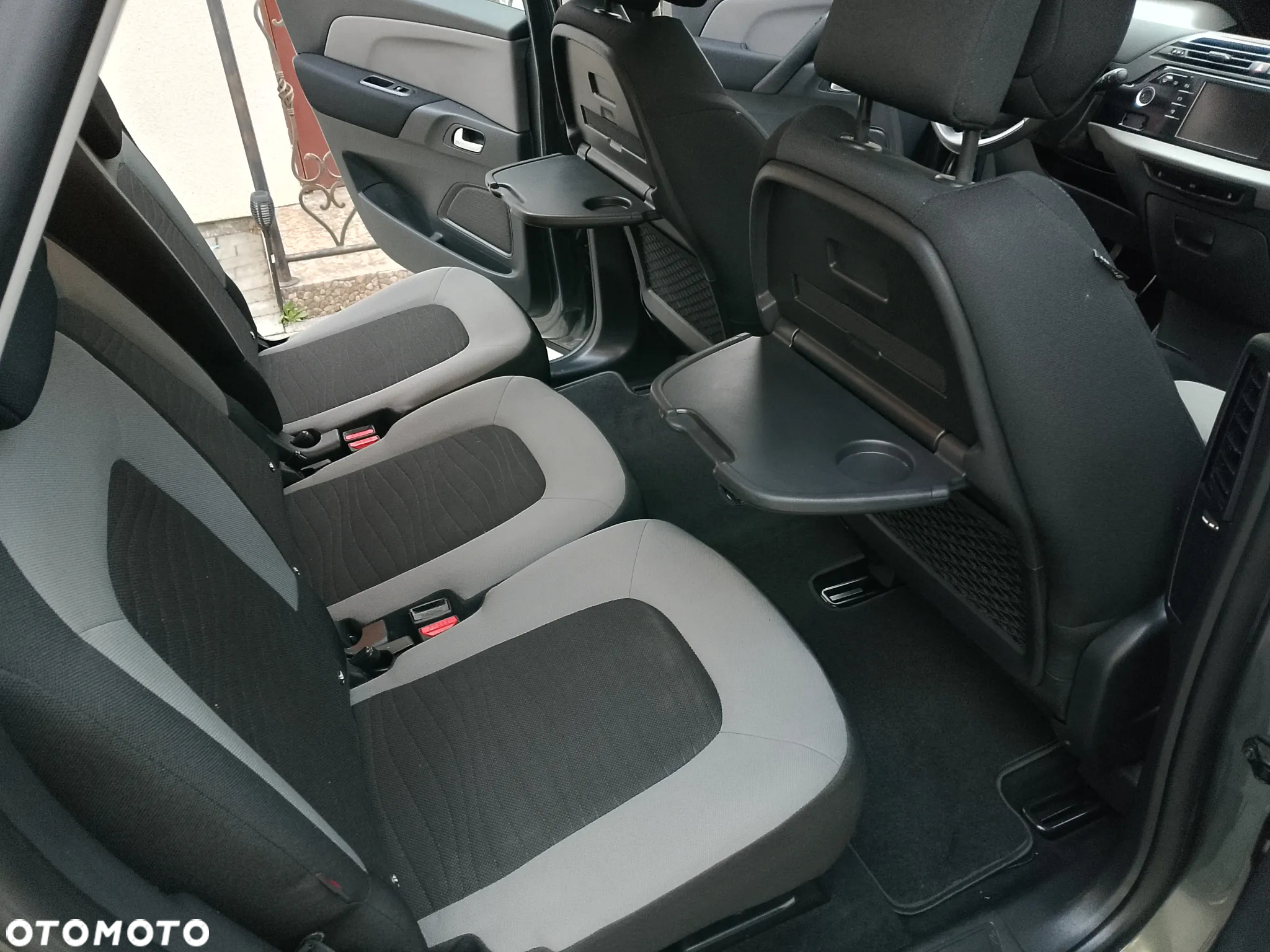 Citroën C4 Picasso 1.2 PureTech Attraction - 8