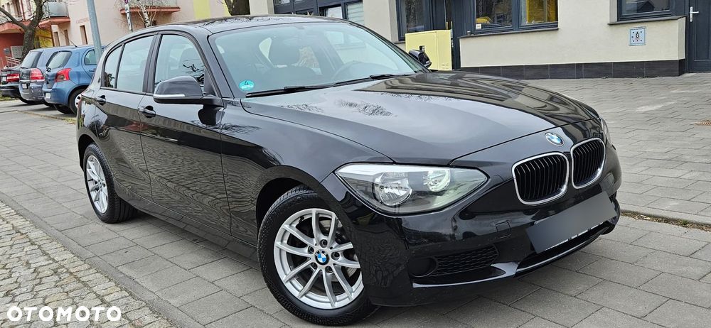 BMW Seria 1 116i - 23