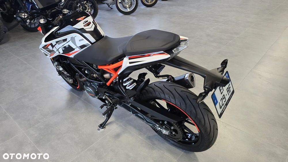 KTM Duke 125 - 19