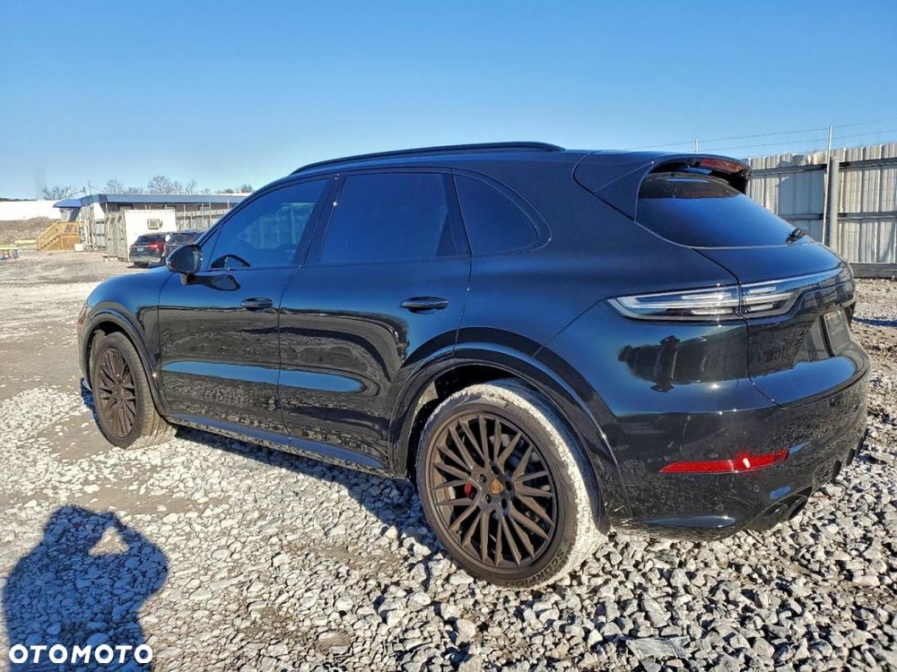 Porsche Cayenne - 11