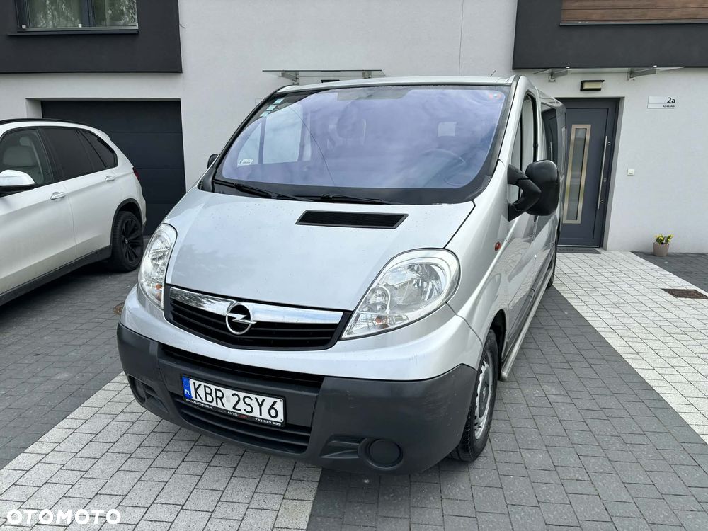 Opel Vivaro L2H1 2.9t - 24