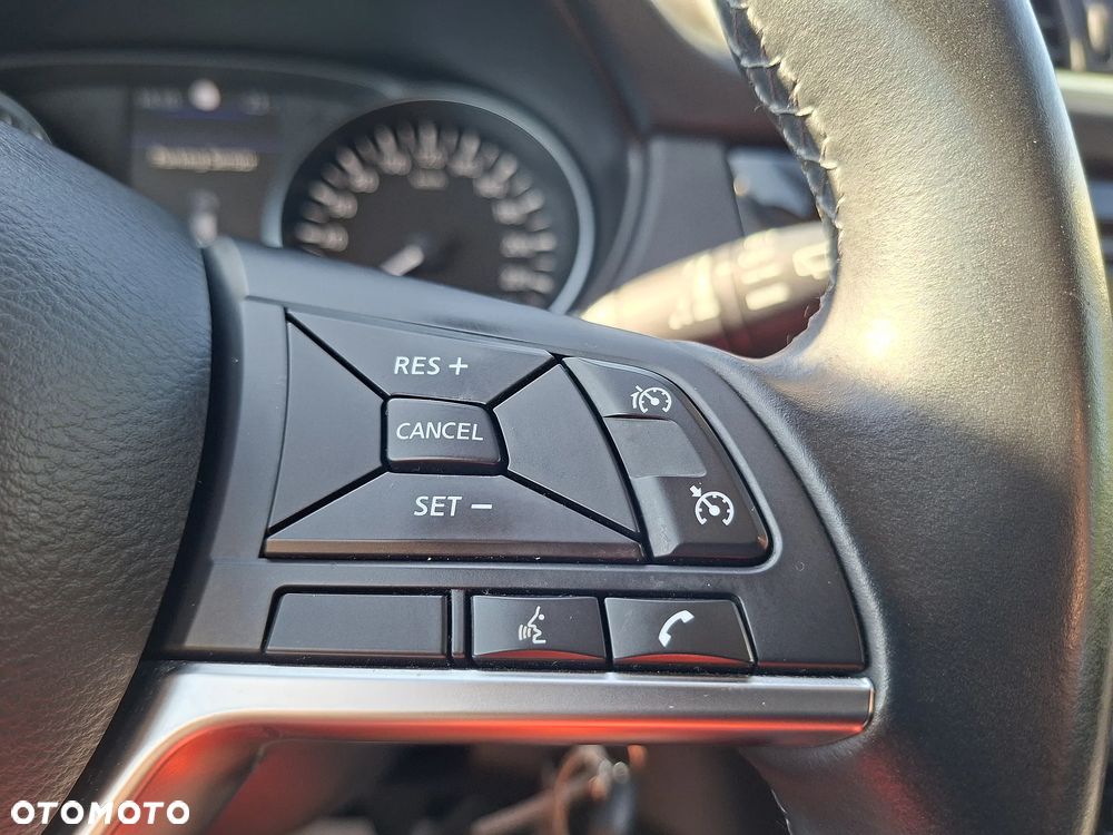 Nissan Qashqai - 15