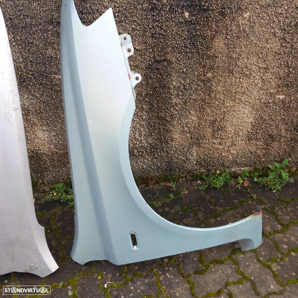 Guarda lamas lado condutor fiat stilo ano 2002 - 2