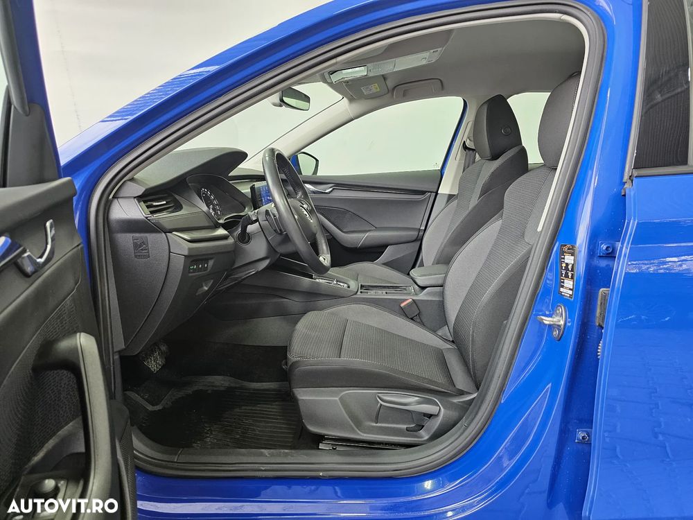 Skoda Octavia 2.0 TDI DSG Ambition - 5