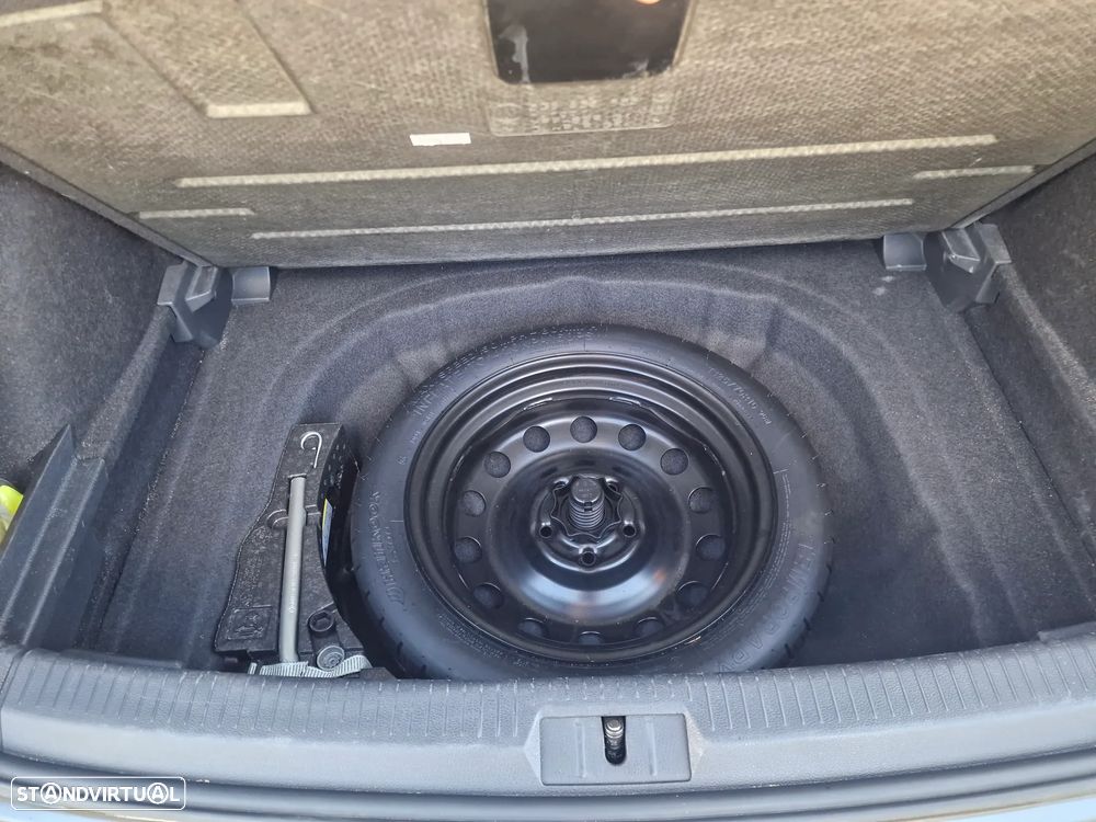 VW Golf 1.0 TSI Stream - 23