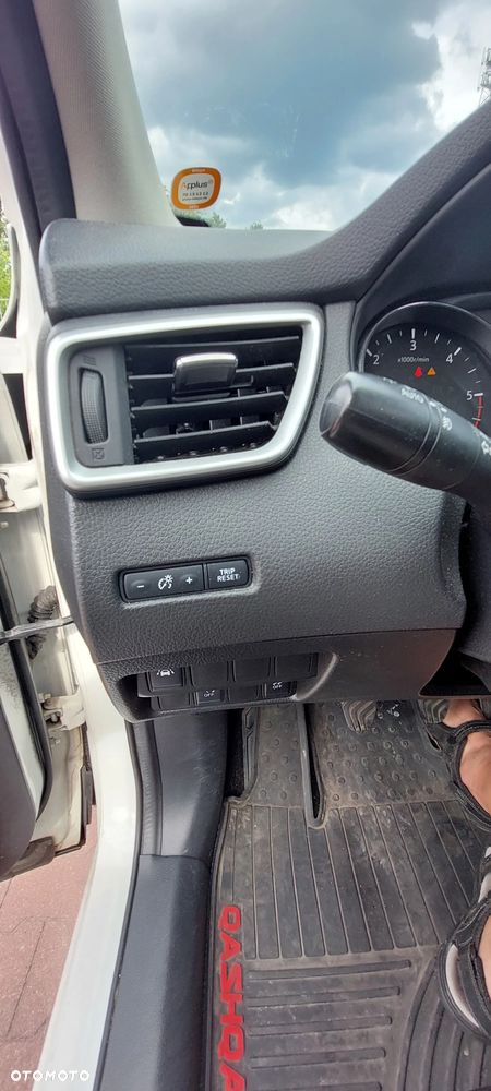 Nissan Qashqai 1.5 dCi Tekna EU6 - 15