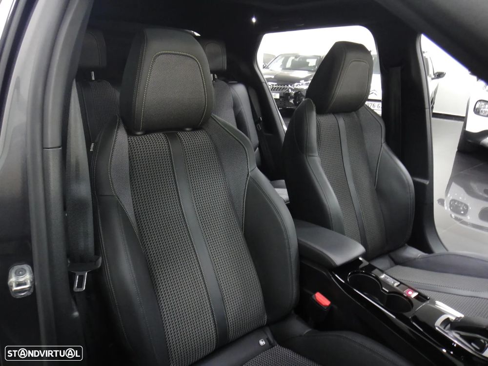 Peugeot 2008 1.2 PureTech GT Line EAT8 - 24