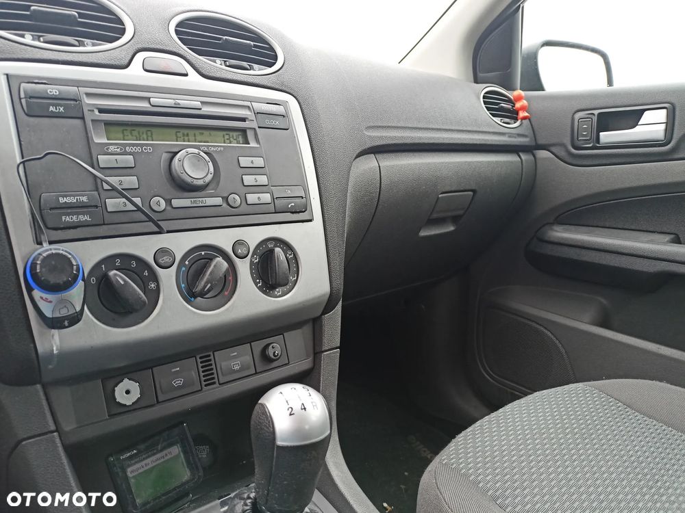 Ford Focus - 11