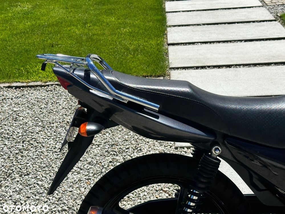 Yamaha YBR - 6
