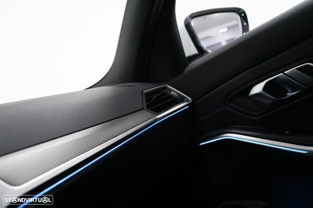 BMW 330 e Pack M Auto - 17