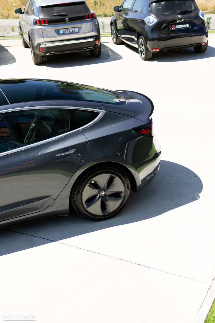 Tesla Model 3 Standard RWD Plus - 16