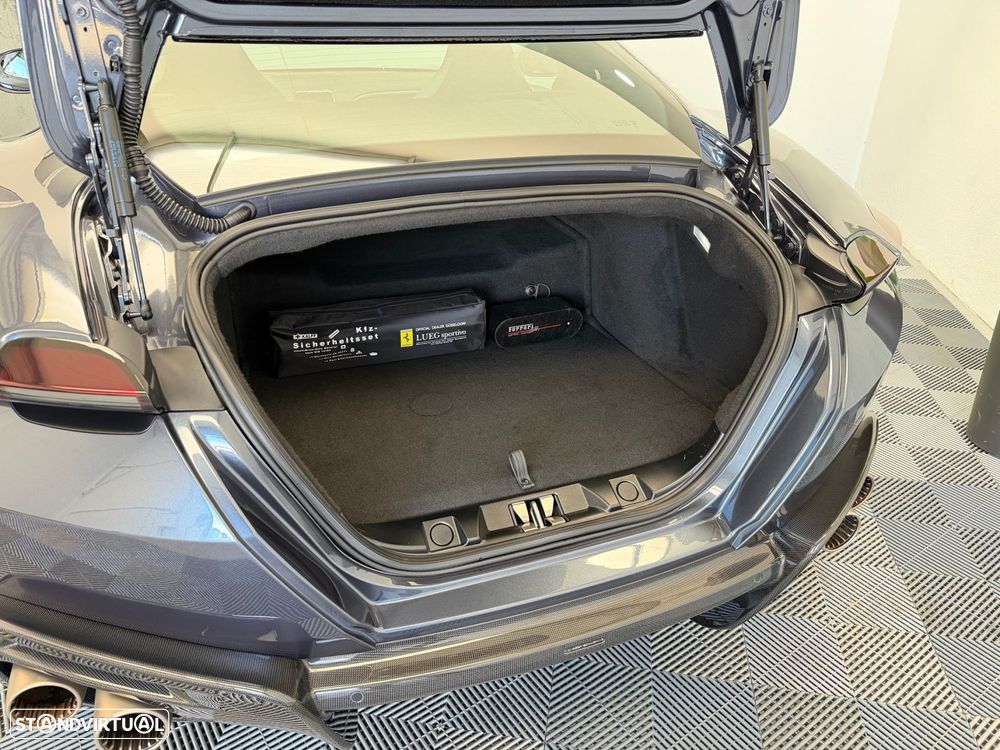 Ferrari Roma Standard - 36