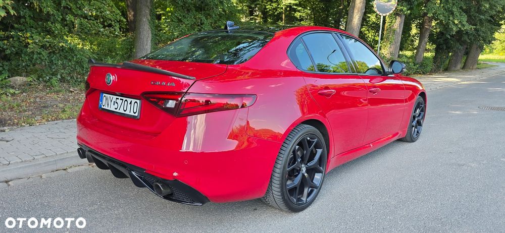 Alfa Romeo Giulia 2.0 Turbo Veloce TI Q4 - 12