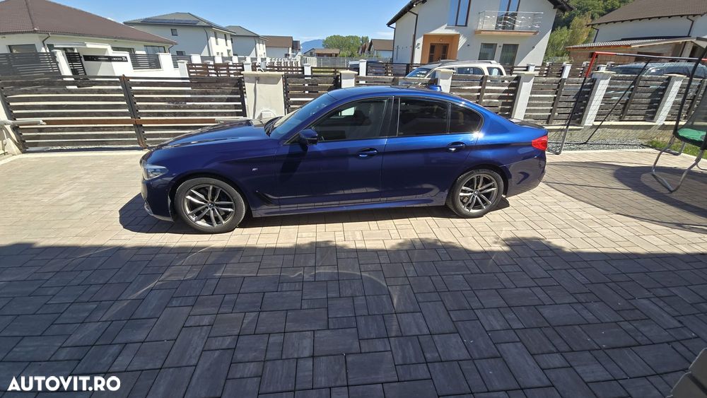 BMW Seria 5 530d xDrive AT - 13