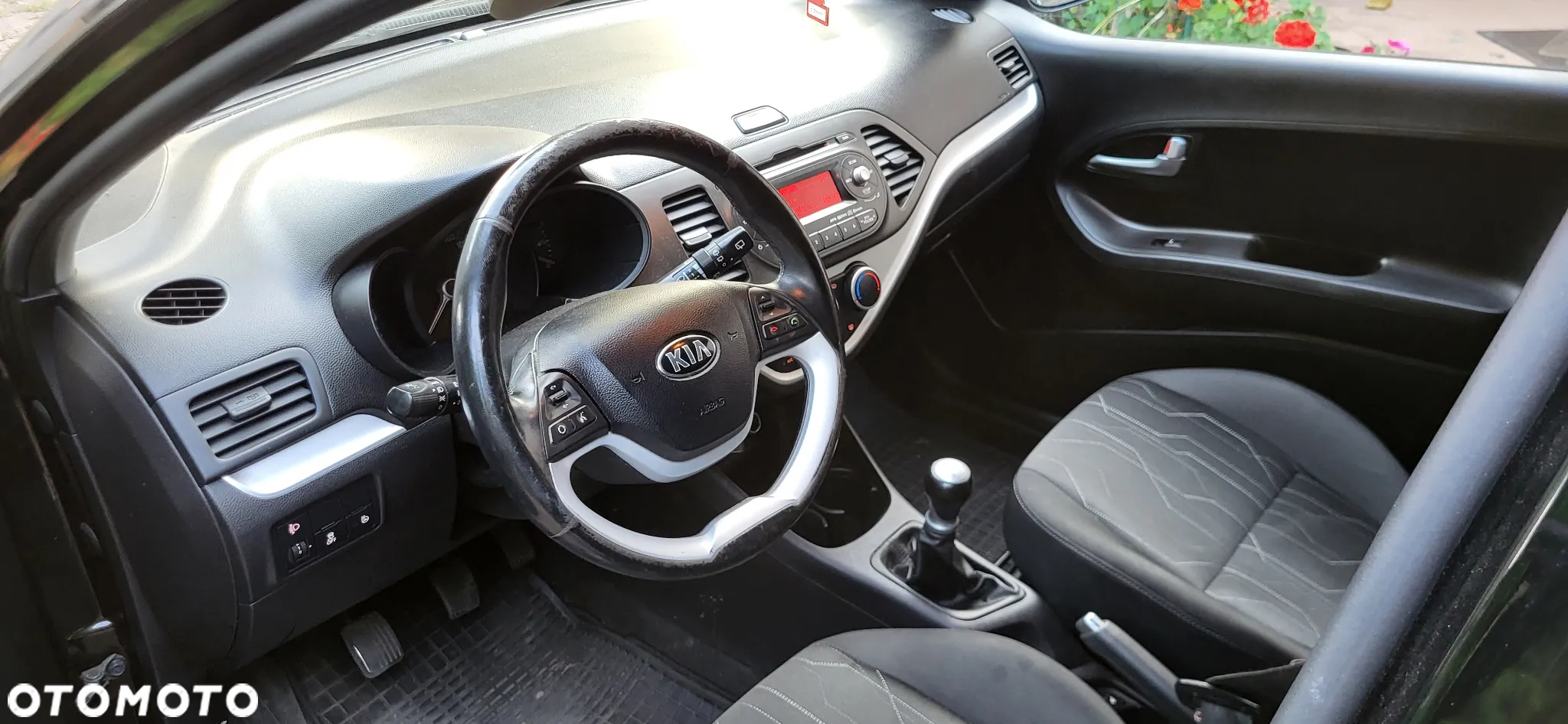 Kia Picanto 1.0 Dream Team Edition - 4