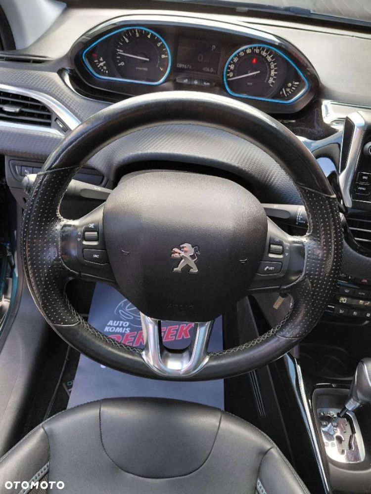 Peugeot 2008 - 12