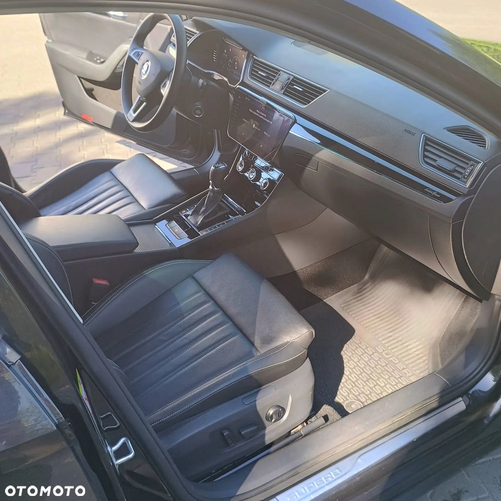 Skoda Superb 2.0 TSI 4x4 L&K DSG - 11