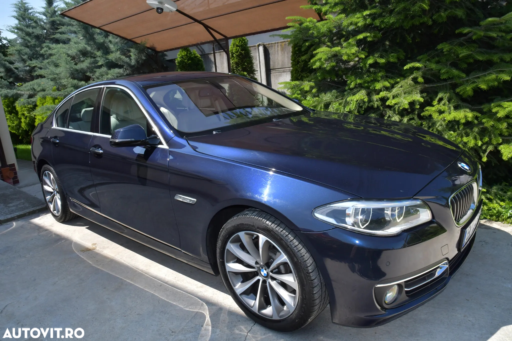 BMW Seria 5 520d xDrive AT - 10