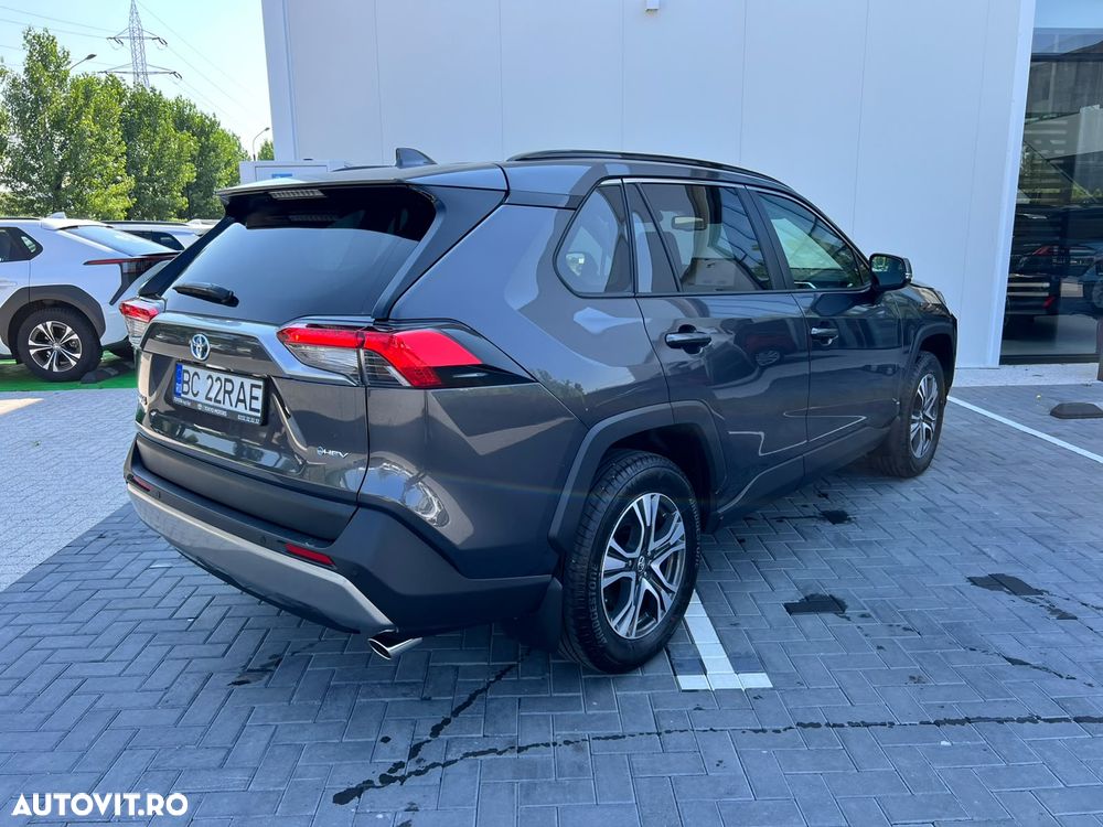 Toyota RAV4 - 5