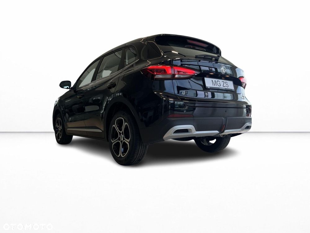 MG ZS Hybrid+ - 29