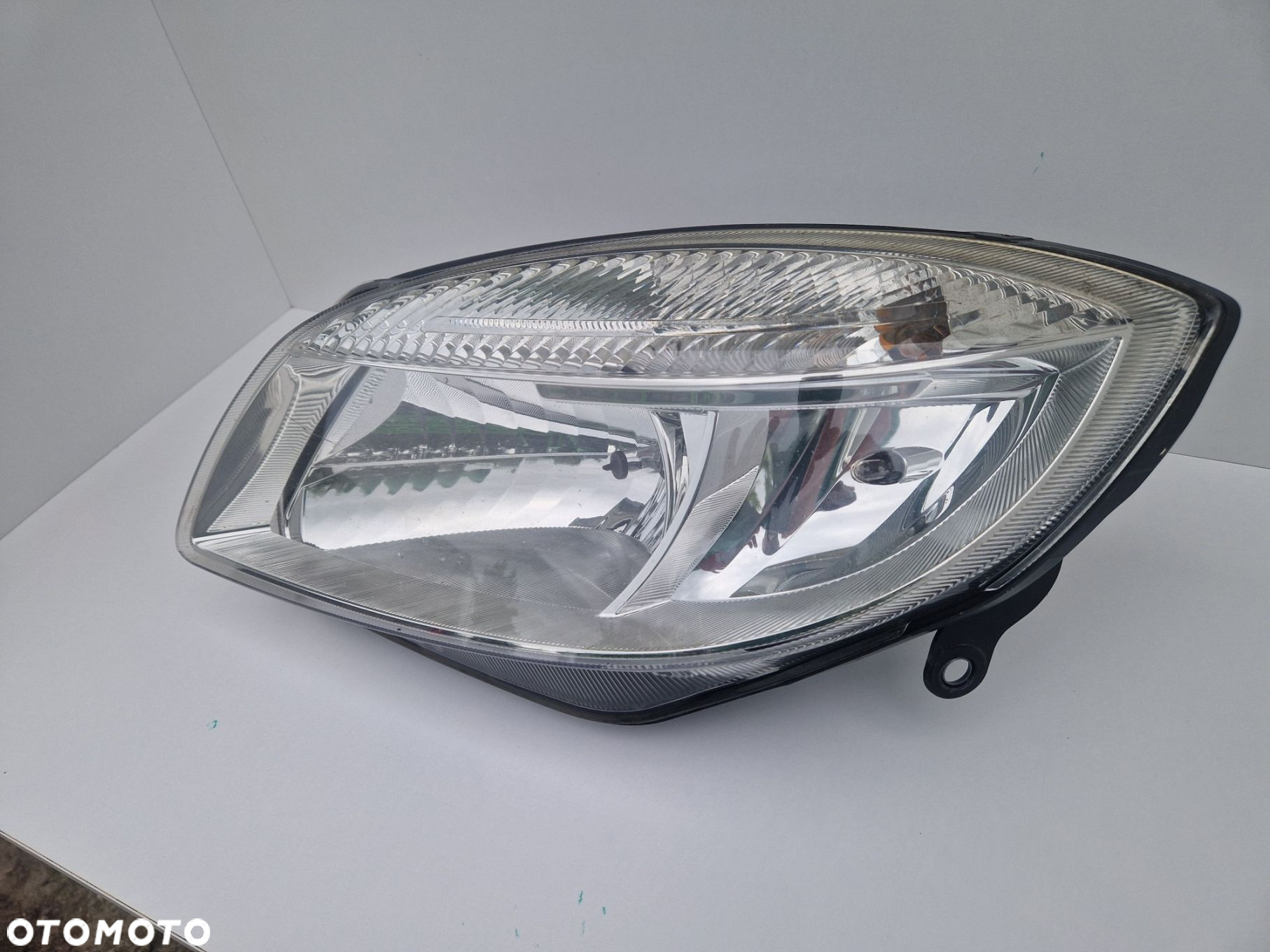 SKODA FABIA 2 II  LAMPA PRZÓD PRZEDNIA LEWA  EUROPA - 4