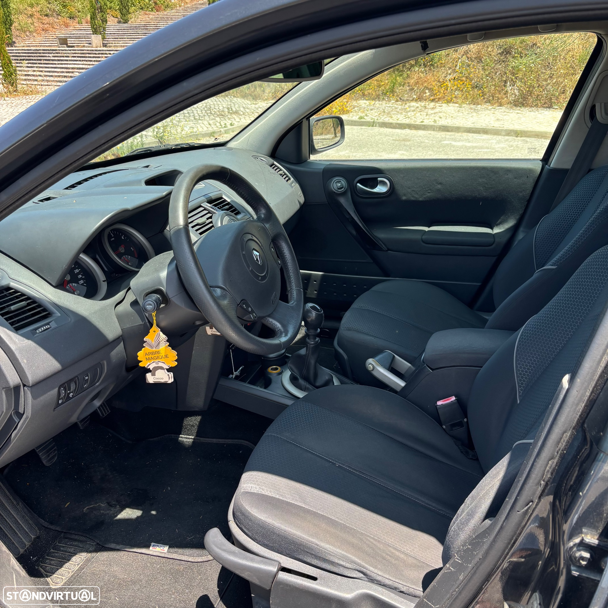 Renault Mégane Break 1.5 dCi Dynamique S - 8