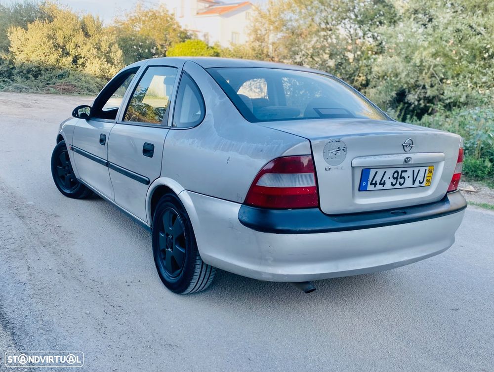 Opel Vectra 2.0 DTi 100 - 9