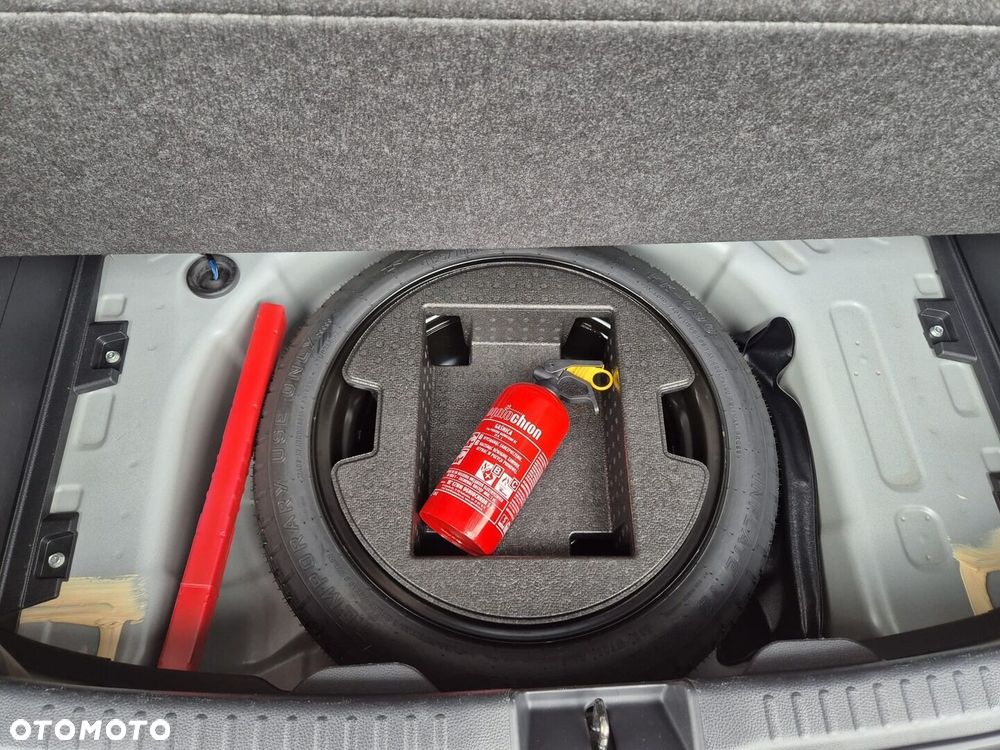 Toyota Yaris - 25