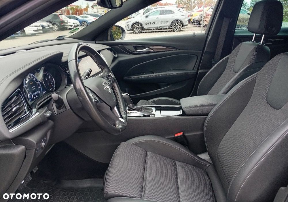 Opel Insignia - 20