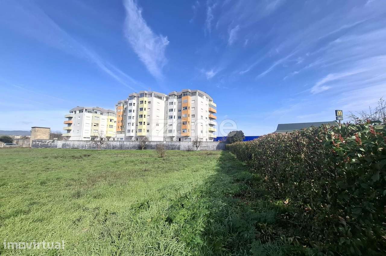 Terreno Misto com 6.000 m² no centro da cidade - Grande imagem: 3/14