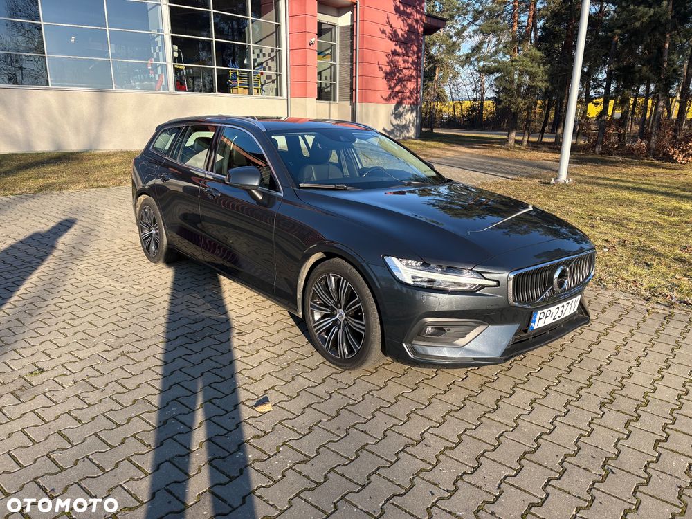 Volvo V60 D4 Geartronic Momentum - 2