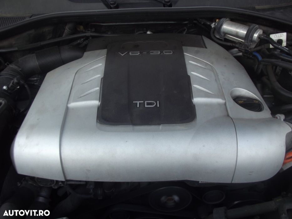 Capac Motor Audi Q7 3.0 Audi A8 Audi A6 C6 dezmembrez Audi Q7 3.0 CAS - 1