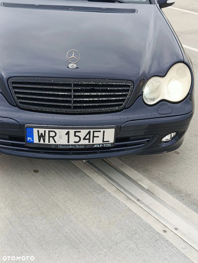 Mercedes-Benz Klasa C 180 Kompressor Classic Sport Edition - 18