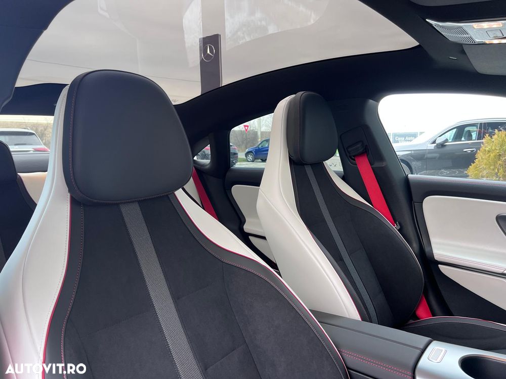 Mercedes-Benz CLA 220 4MATIC Coupe - 17