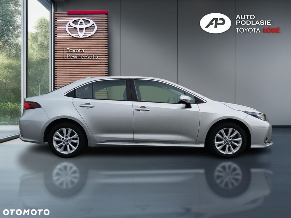 Toyota Corolla - 11