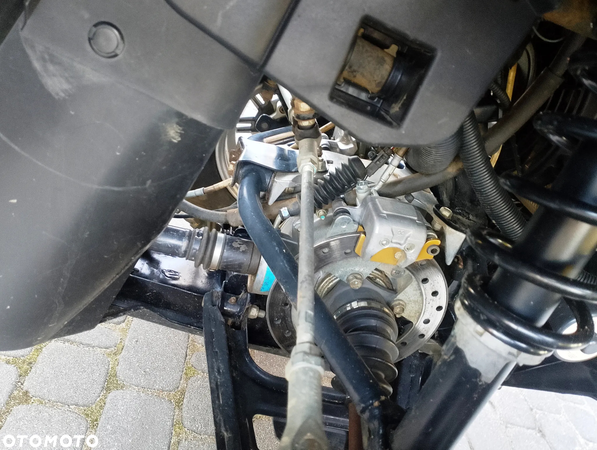 Can-Am Outlander Max - 16