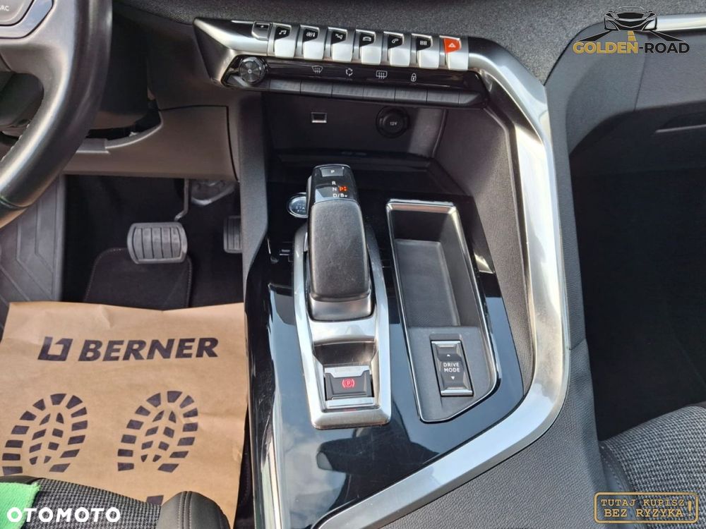 Peugeot 3008 - 17