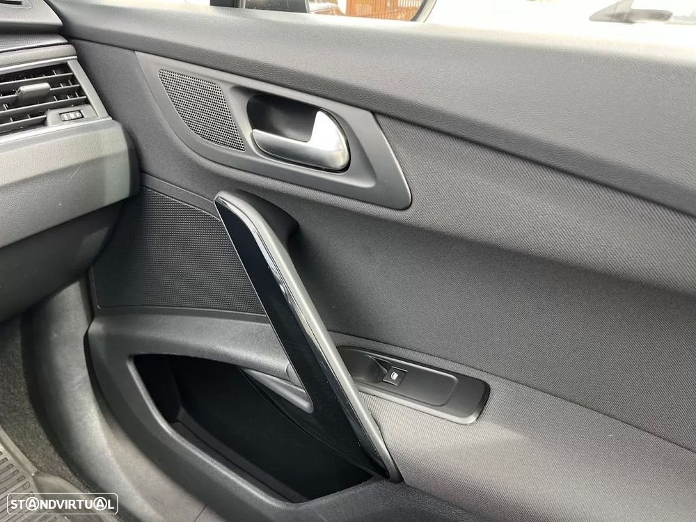 Peugeot 508 SW 1.6 e-HDi Allure J18 - 26