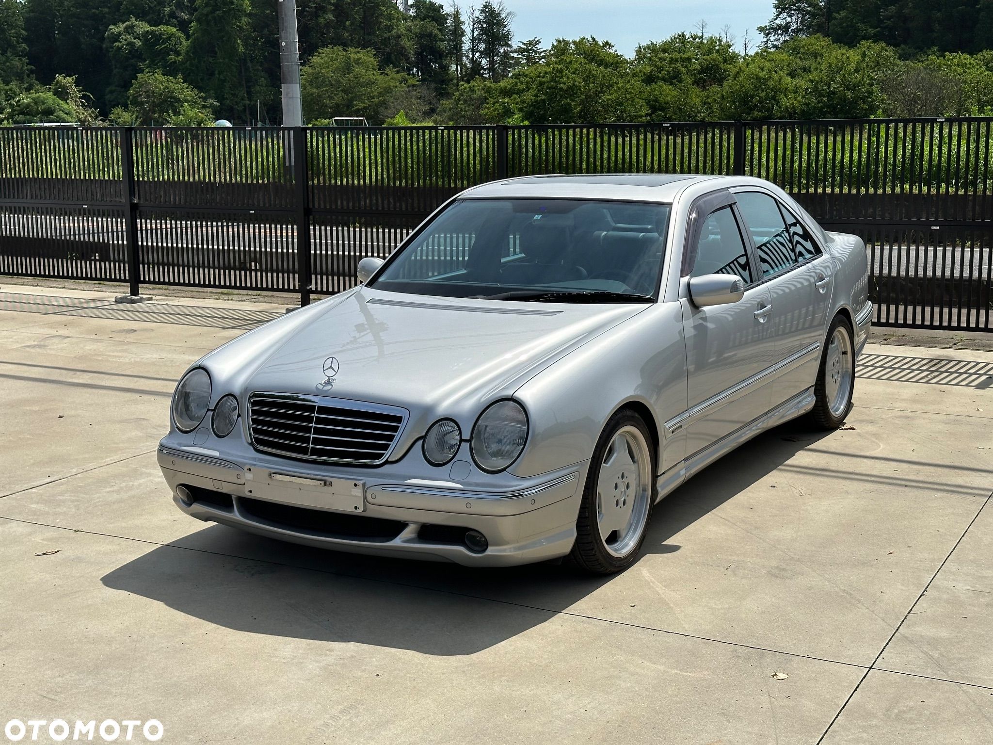Mercedes-Benz Klasa E 55 AMG - 1