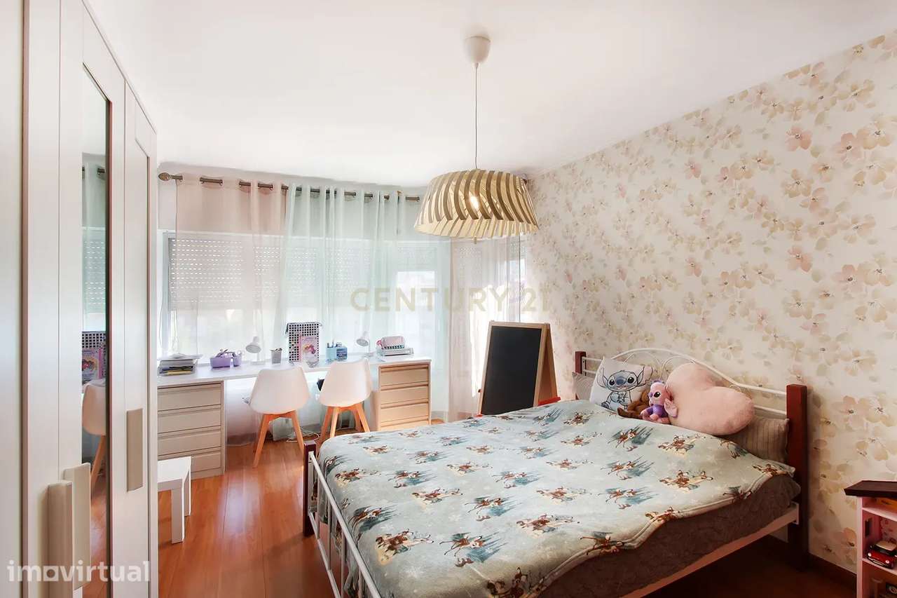 R E S E R V A D O - Apartamento T1 transformado em T2 em zona tranquil - Grande imagem: 4/20