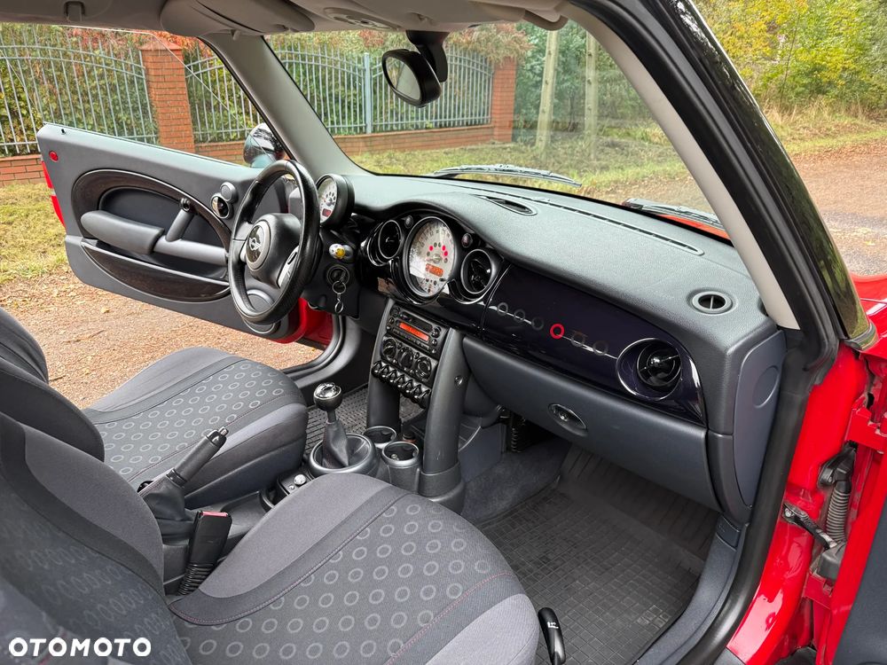 MINI ONE Seven - 21