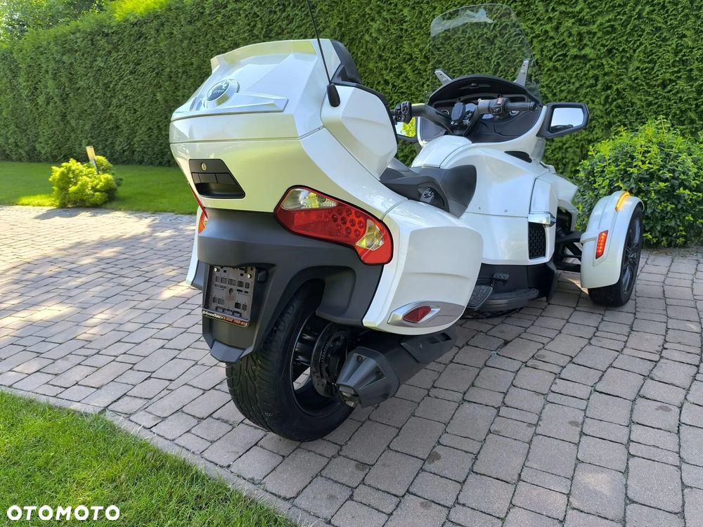 Can-Am Spyder - 3