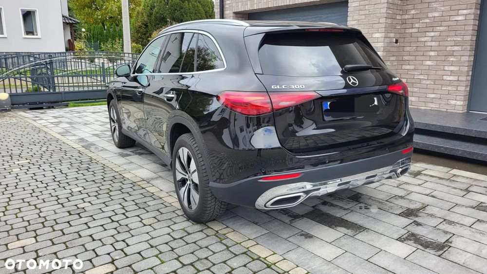 Mercedes-Benz GLC 300 4Matic 9G-TRONIC Avantgarde Advanced - 6