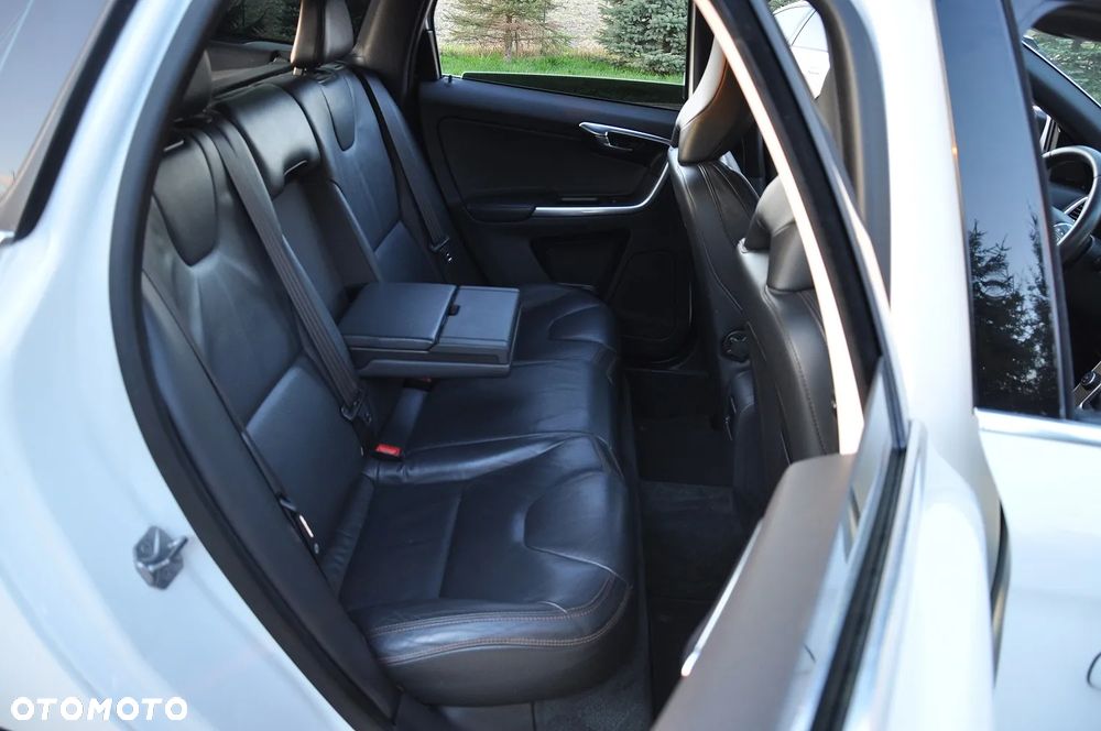Volvo XC 60 D4 Summum - 27