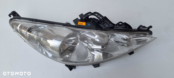 PEUGEOT 207  Lampa Reflektor Prawy Kraków