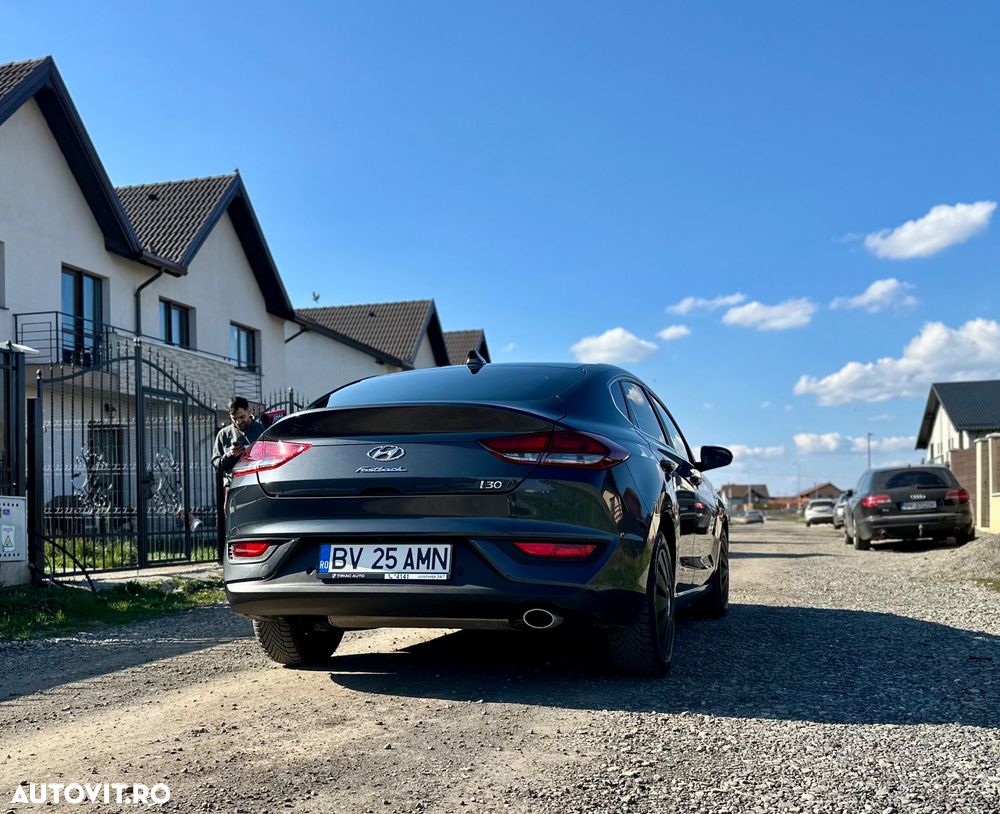 Hyundai i30 1.5 T-GDI MHEV 160CP Highway - 4