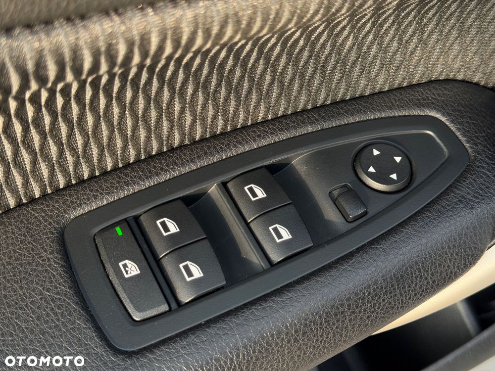 BMW Seria 1 118d - 12