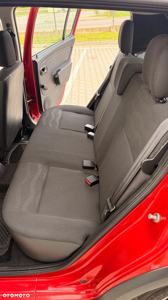 Dacia Sandero Stepway 1.6 - 12
