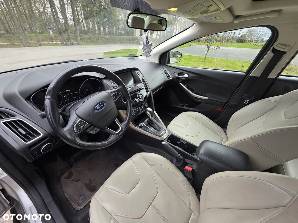 Ford Focus - 10