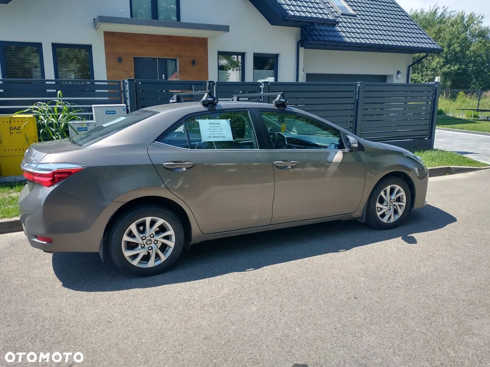 Toyota Corolla 1.6 Comfort - 2